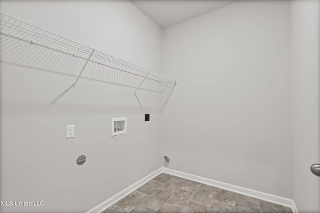 $342,900 | 2197 Hyacinth Lane, Hernando, MS 38632