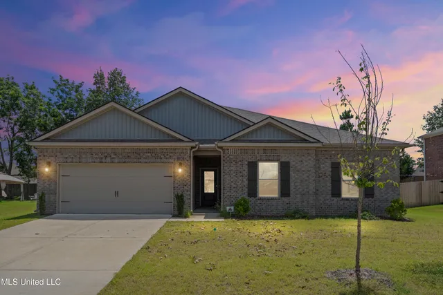 $342,900 | 2197 Hyacinth Lane, Hernando, MS 38632