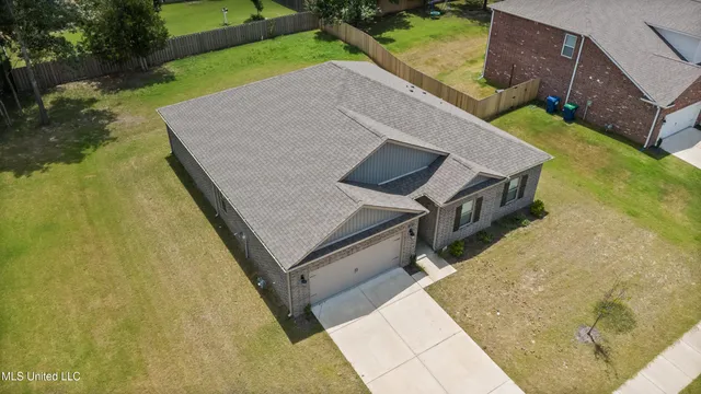 $342,900 | 2197 Hyacinth Lane, Hernando, MS 38632