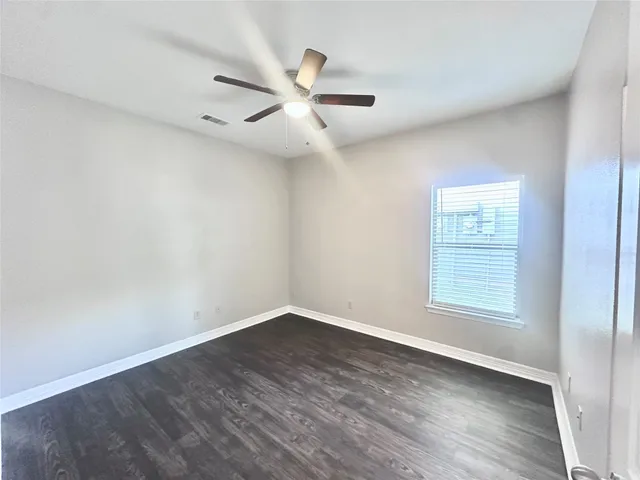 $1,499 | 56 Woodland Hills Drive, Unit A, Conroe, TX 77303