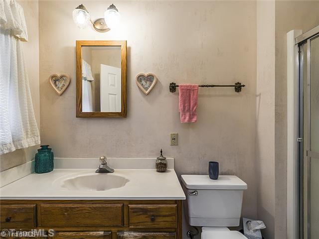 6206 Fairview Church Road Trinity, NC 27370 - Photo 11 of 16 Master Bath/Spa.