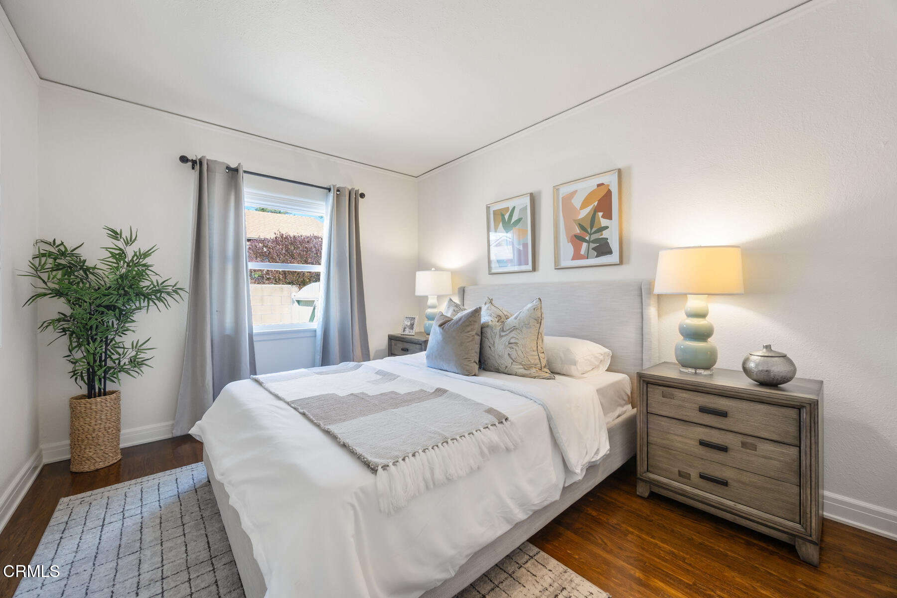 2070 Beverly Drive Pasadena, CA 91104 - Photo 18 of 25 MLS-44