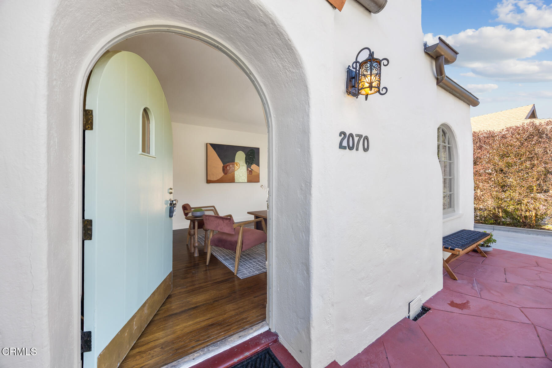 2070 Beverly Drive Pasadena, CA 91104 - Photo 2 of 25 MLS-8