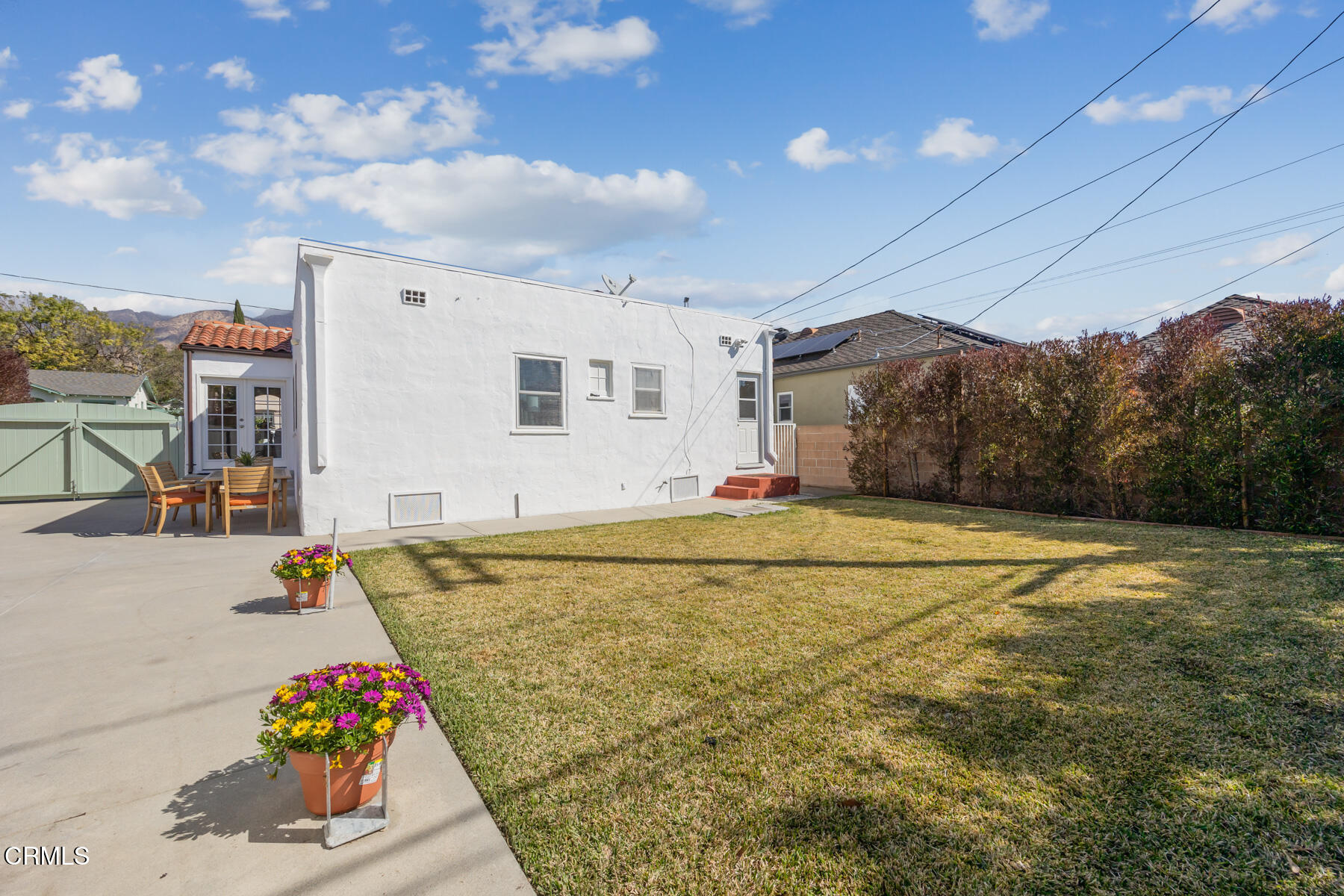 2070 Beverly Drive Pasadena, CA 91104 - Photo 21 of 25 MLS-51