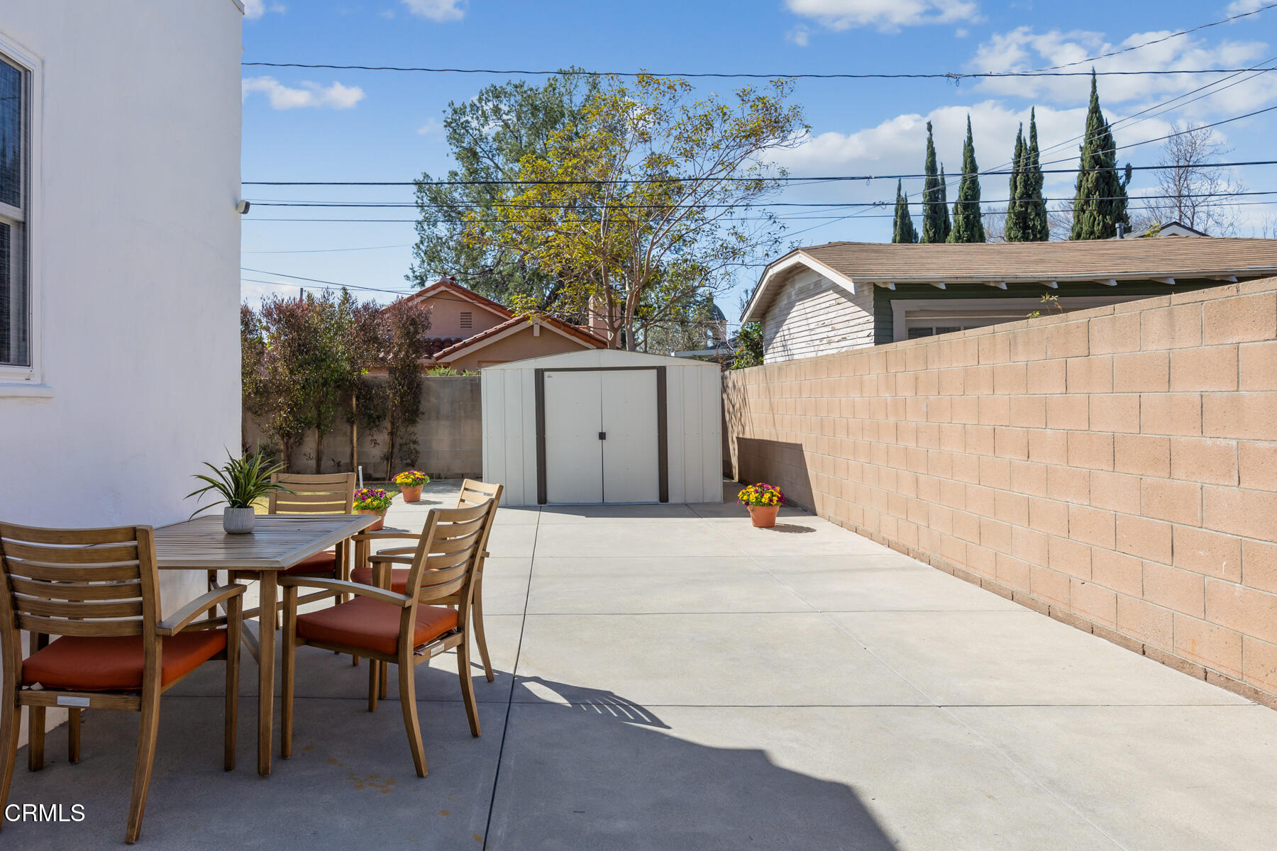 2070 Beverly Drive Pasadena, CA 91104 - Photo 24 of 25 MLS-54