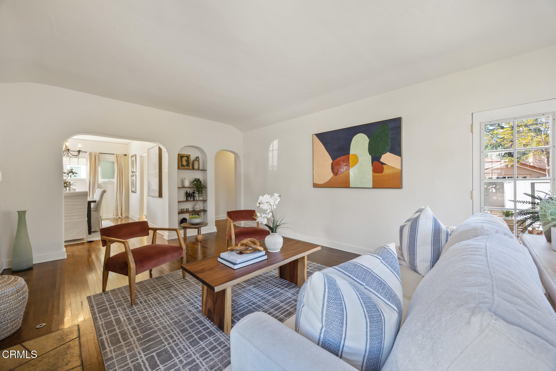 2070 Beverly Drive Pasadena, CA 91104 - Photo 7 of 25 MLS-18