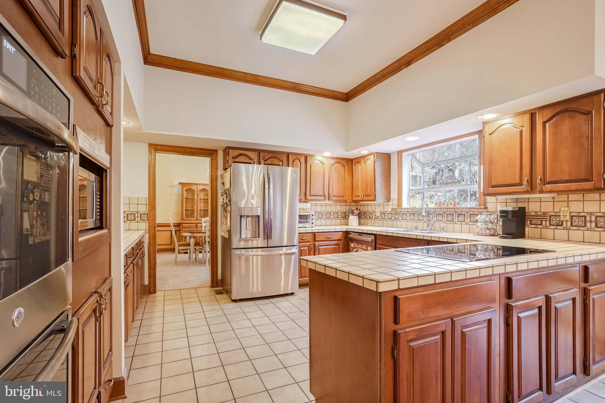 12388 Henderson Road Clifton, VA 20124 - Photo 10 of 47 Kitchen