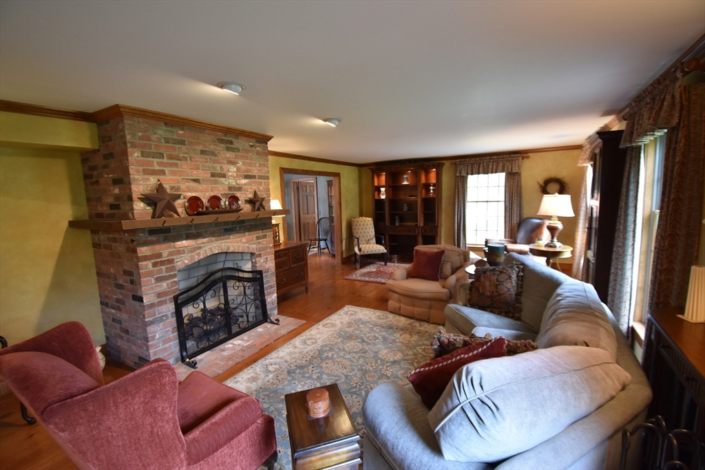 51 Coleman Road Southampton, MA 01073 - Photo 12 of 39