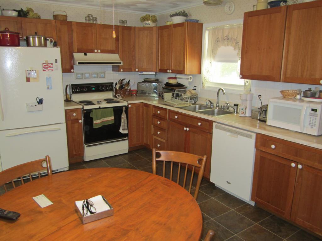 57 Robbins Road Keene, NH 03431 - Photo 3 of 17