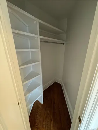 $2,499 | 10 Wright Place, Unit C4, Scarsdale, NY 10583