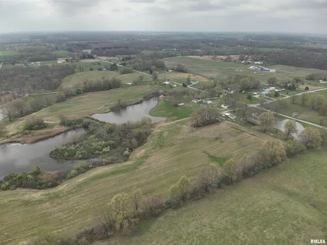 $1,080,000 | 14854 Sesser Lake Road, Sesser, IL 62884