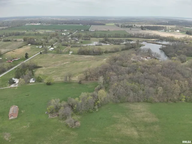 $1,080,000 | 14854 Sesser Lake Road, Sesser, IL 62884