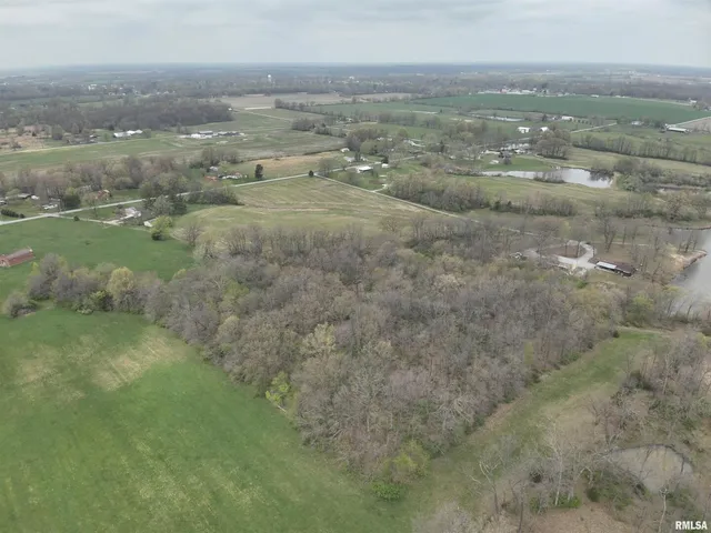 $1,080,000 | 14854 Sesser Lake Road, Sesser, IL 62884