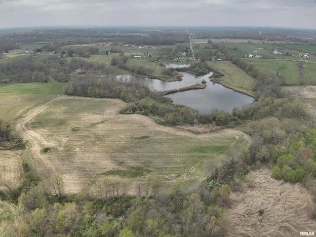 $1,080,000 | 14854 Sesser Lake Road, Sesser, IL 62884