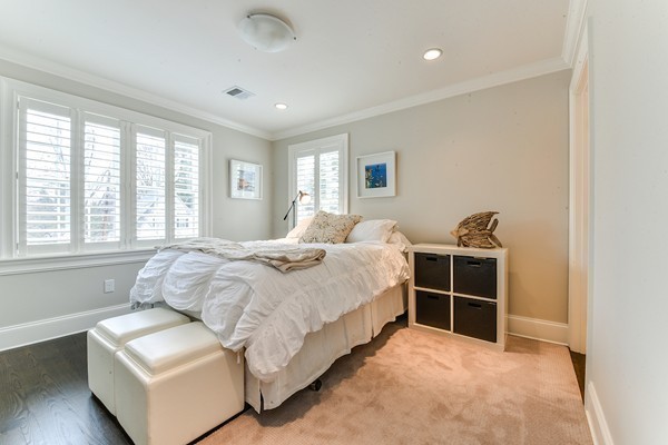 194 Lindbergh Avenue Needham, MA 02494 - Photo 19 of 28