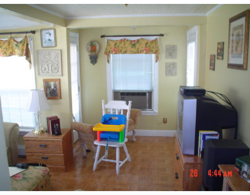 10 Regan Road Boston, MA 02124 - Photo 8 of 17 Gallery Image 8