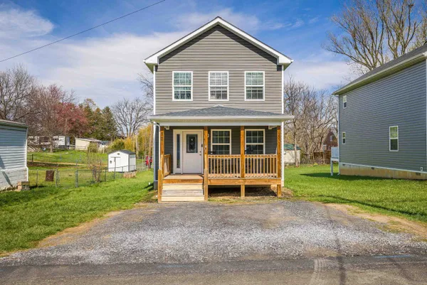 $325,000 | 32 Reed Street, Fishersville, VA 22939