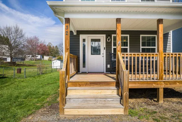 $325,000 | 32 Reed Street, Fishersville, VA 22939