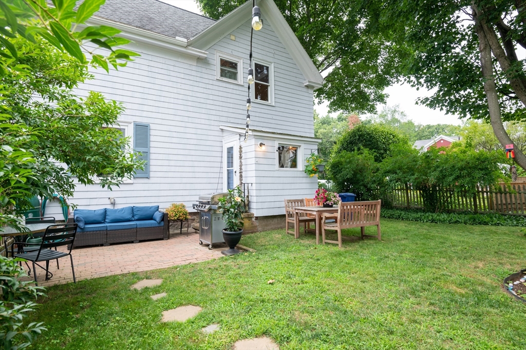 121 Linden Street Hamilton, MA 01982 - Photo 36 of 42