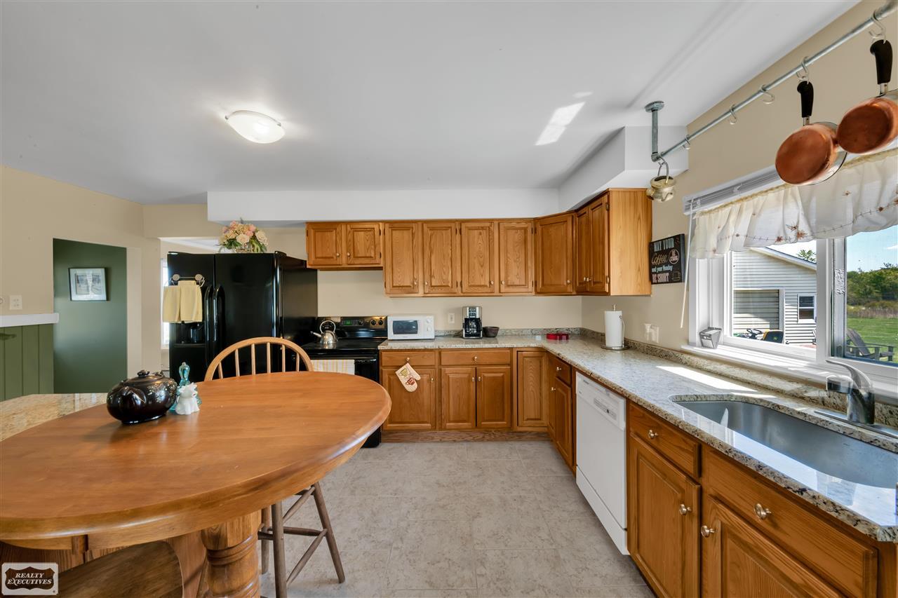 2270 Stapleton Road Goodells, MI 48027 - Photo 11 of 33
