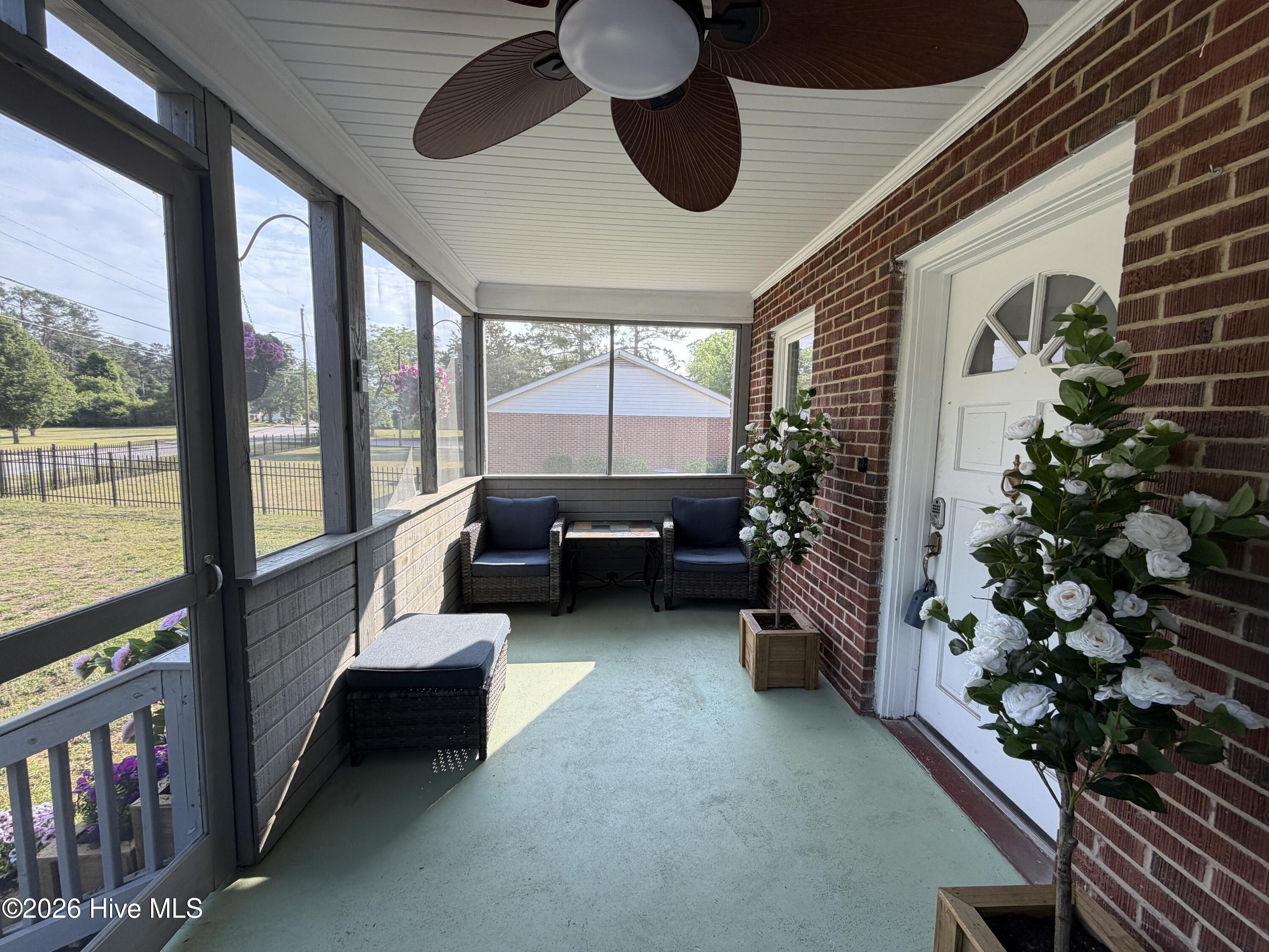 225 Gordon Street Thomson, GA 30824 - Photo 3 of 35 IMG_0821