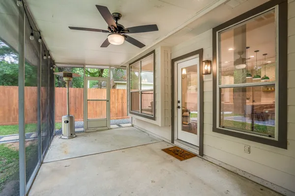 $499,900 | 146 South Holly Laurel Circle, The Woodlands, TX 77382