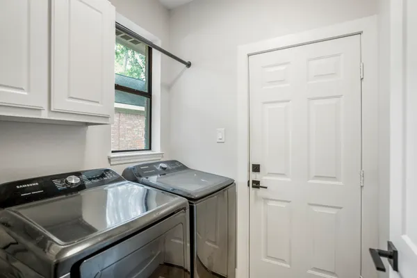 $499,900 | 146 South Holly Laurel Circle, The Woodlands, TX 77382