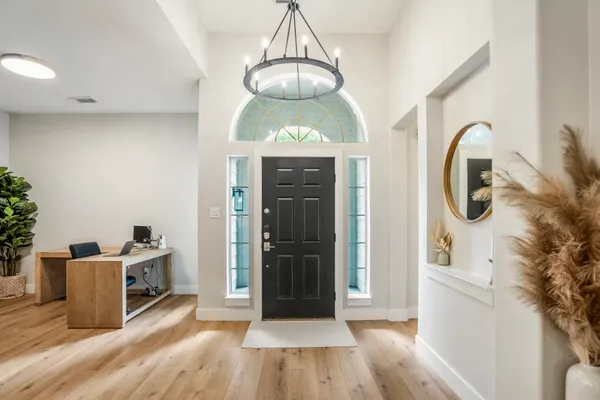 $499,900 | 146 South Holly Laurel Circle, The Woodlands, TX 77382