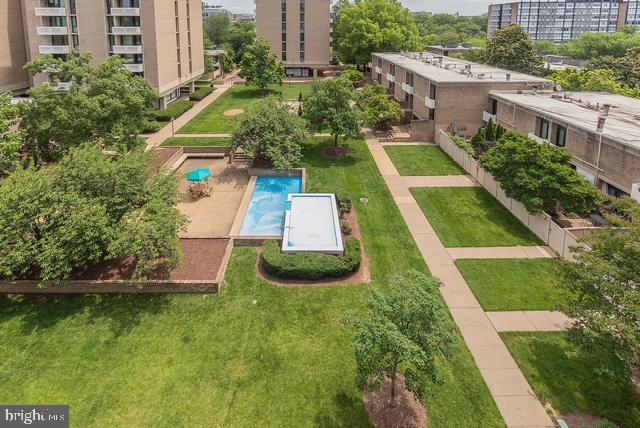 1250 4th Street Southwest, Unit W403 Washington, DC 20024 - Photo 21 of 30 a view of swimming pool with a yard