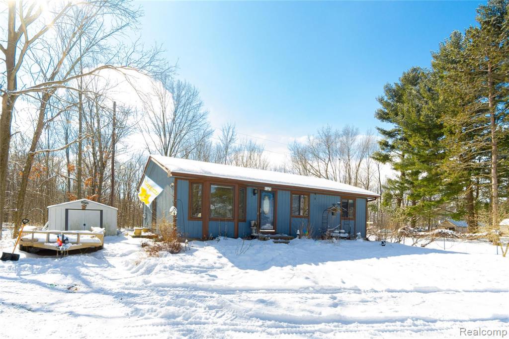 5166 Iosco Road Webberville, MI 48892 - Photo 4 of 33