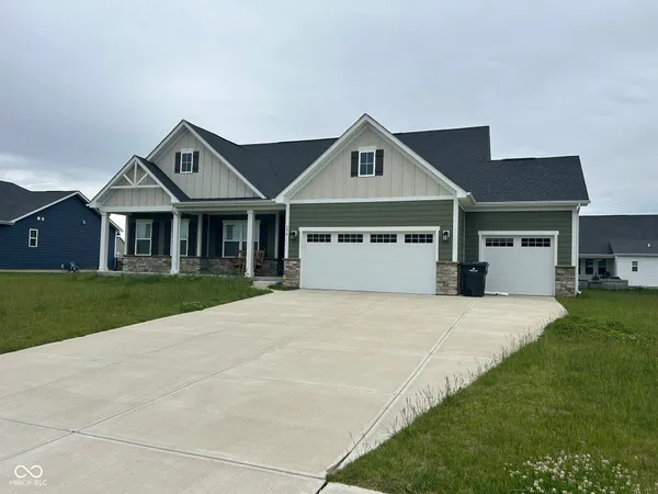 $499,900 | 298 Larimar Drive, Whiteland, IN 46184