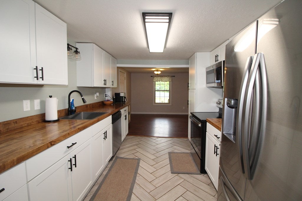 294 Deer Ridge Road Hillsville, VA 24343 - Photo 26 of 81 Gallery Image 26