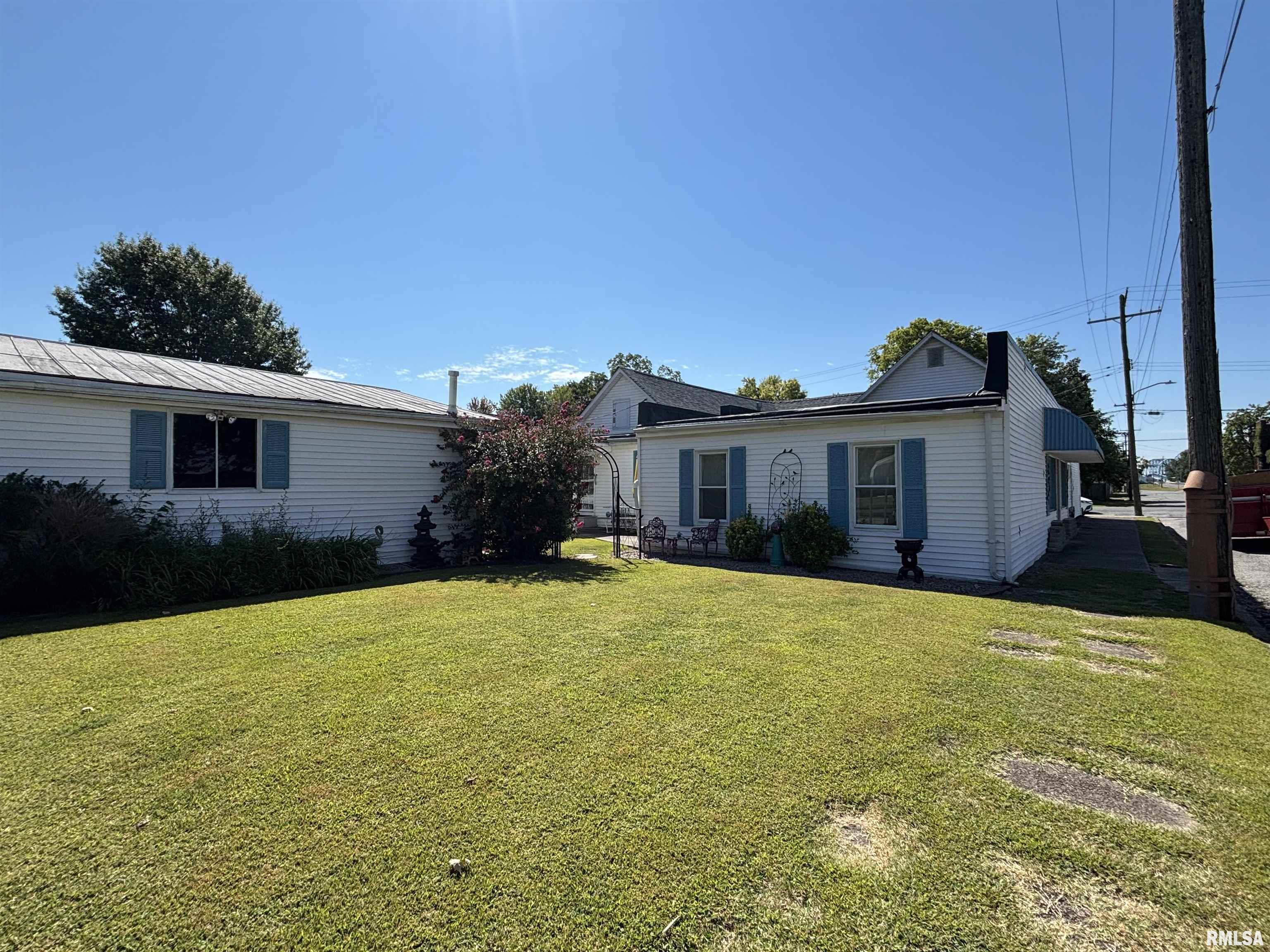 203 East 4th Street Brookport, IL 62910 - Photo 3 of 15