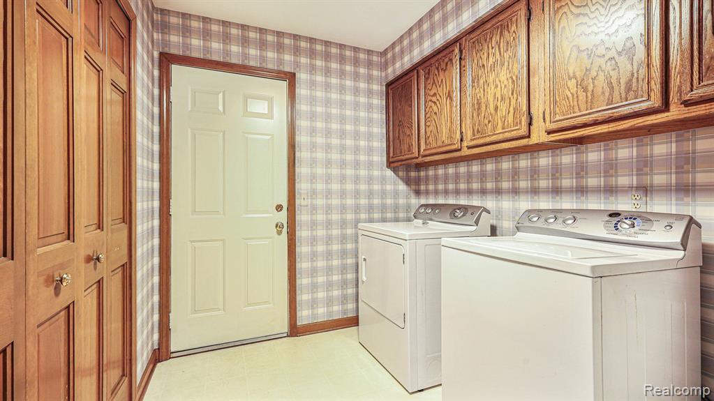 926 Stanford Circle Rochester Hills, MI 48309 - Photo 24 of 46