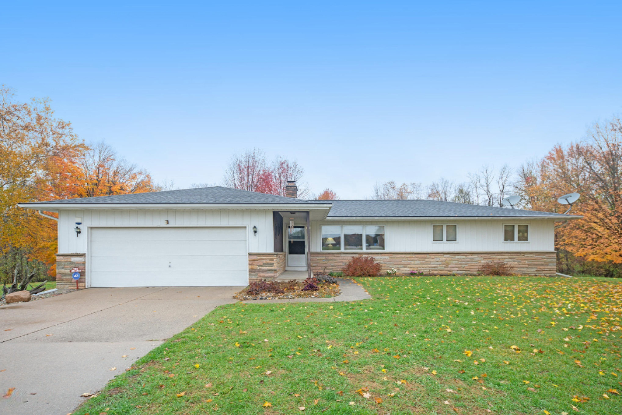 8166 West Stanton Road Stanton, MI 48888 - Photo 2 of 51 8166WStantonRd-49