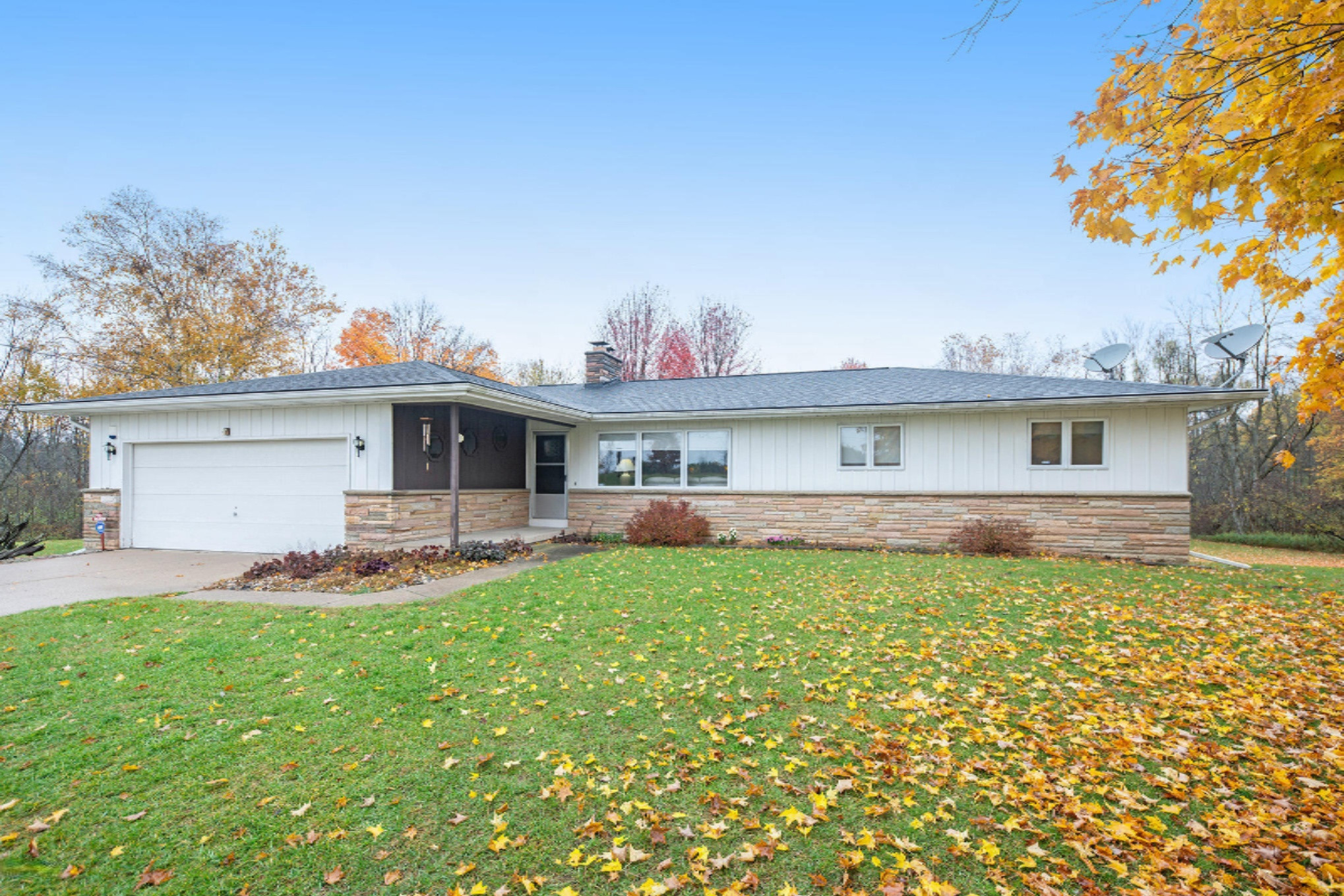 8166 West Stanton Road Stanton, MI 48888 - Photo 3 of 51 8166WStantonRd-48