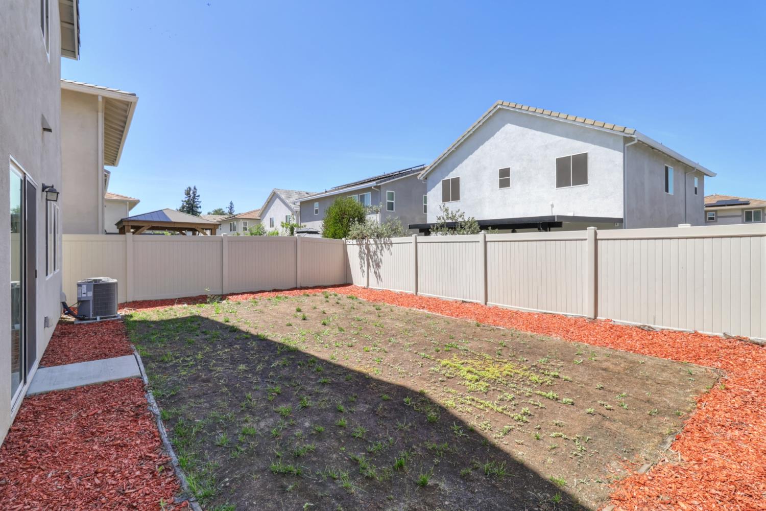 2887 Krone Way Antelope, CA 95843 - Photo 36 of 46 a view of a backyard of the house