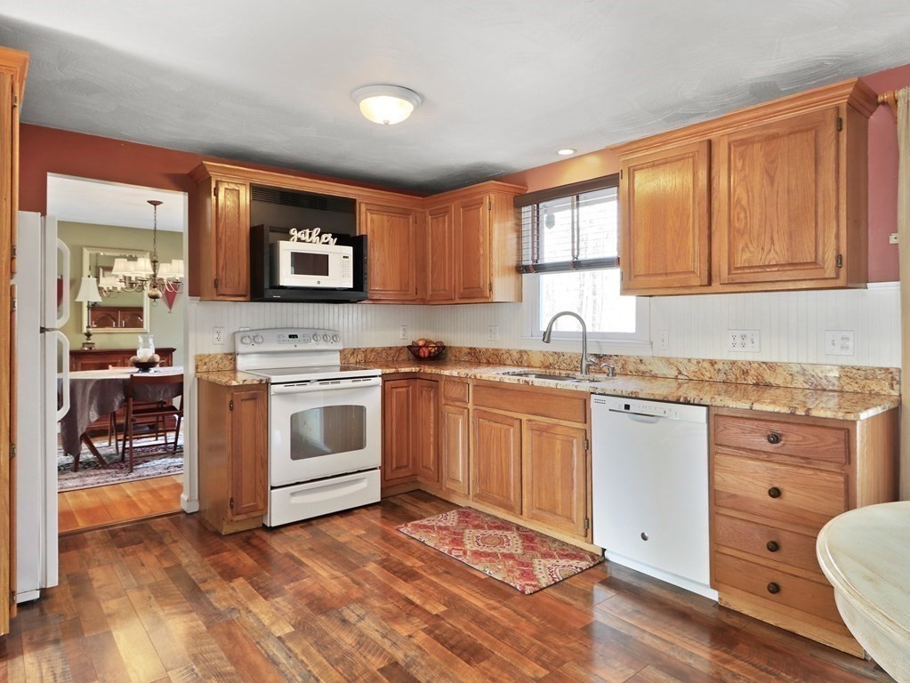 19 Westcott Road Hopedale, MA 01747 - Photo 9 of 36 Gallery Image 9