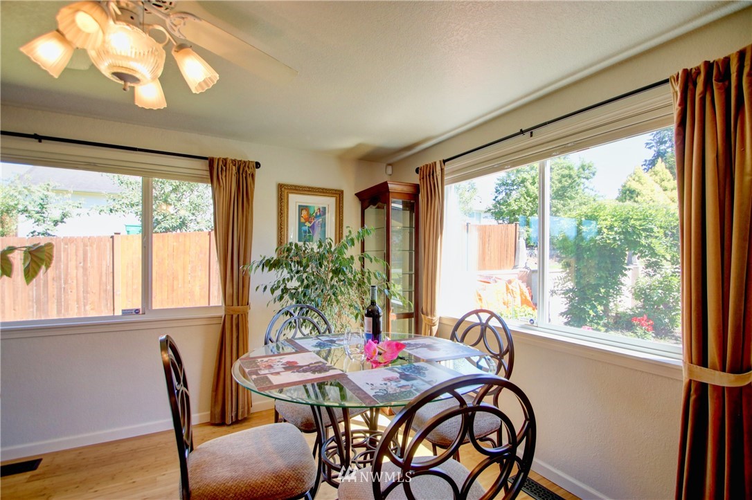 2410 Francis Road Mount Vernon, WA 98273 - Photo 12 of 39 Gallery Image 12