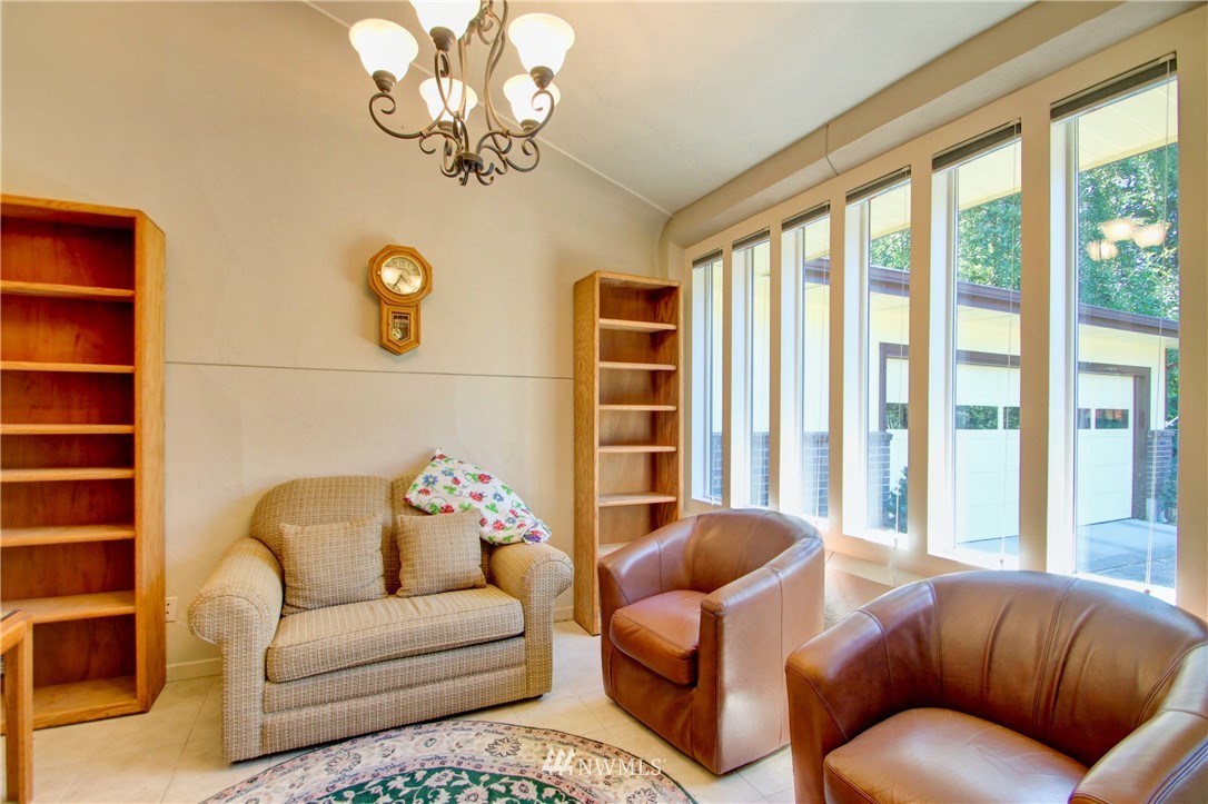 2410 Francis Road Mount Vernon, WA 98273 - Photo 16 of 39 Gallery Image 16