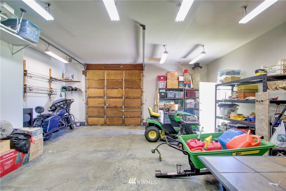 2410 Francis Road Mount Vernon, WA 98273 - Photo 34 of 39 Gallery Image 34