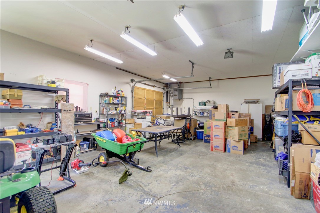 2410 Francis Road Mount Vernon, WA 98273 - Photo 35 of 39 Gallery Image 35
