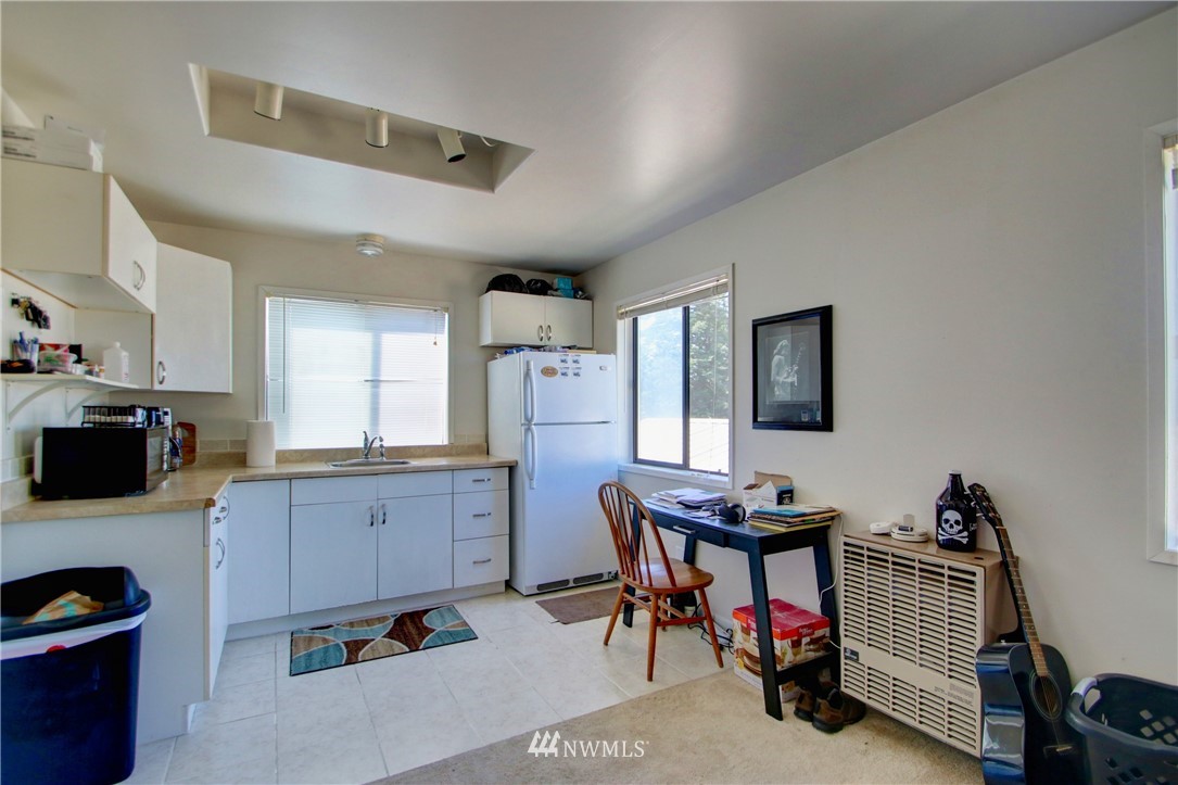2410 Francis Road Mount Vernon, WA 98273 - Photo 36 of 39 Gallery Image 36