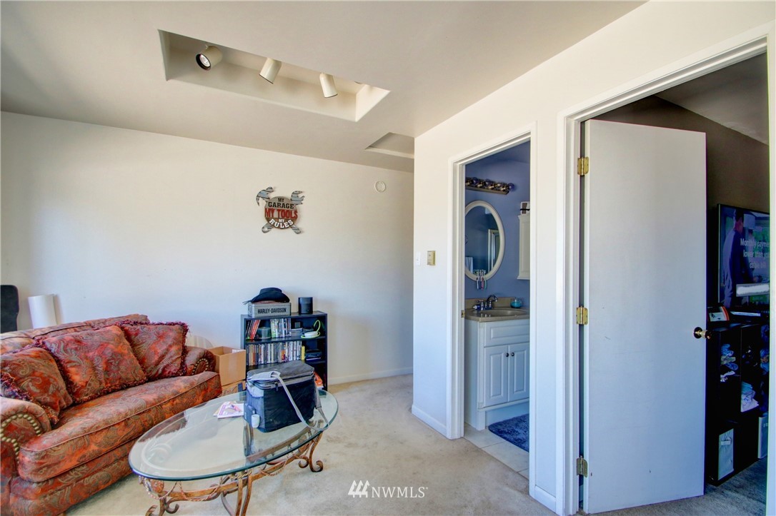 2410 Francis Road Mount Vernon, WA 98273 - Photo 37 of 39 Gallery Image 37