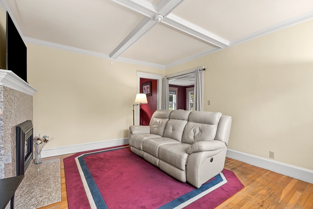 265 Main Street Melrose, MA 02176 - Photo 6 of 38
