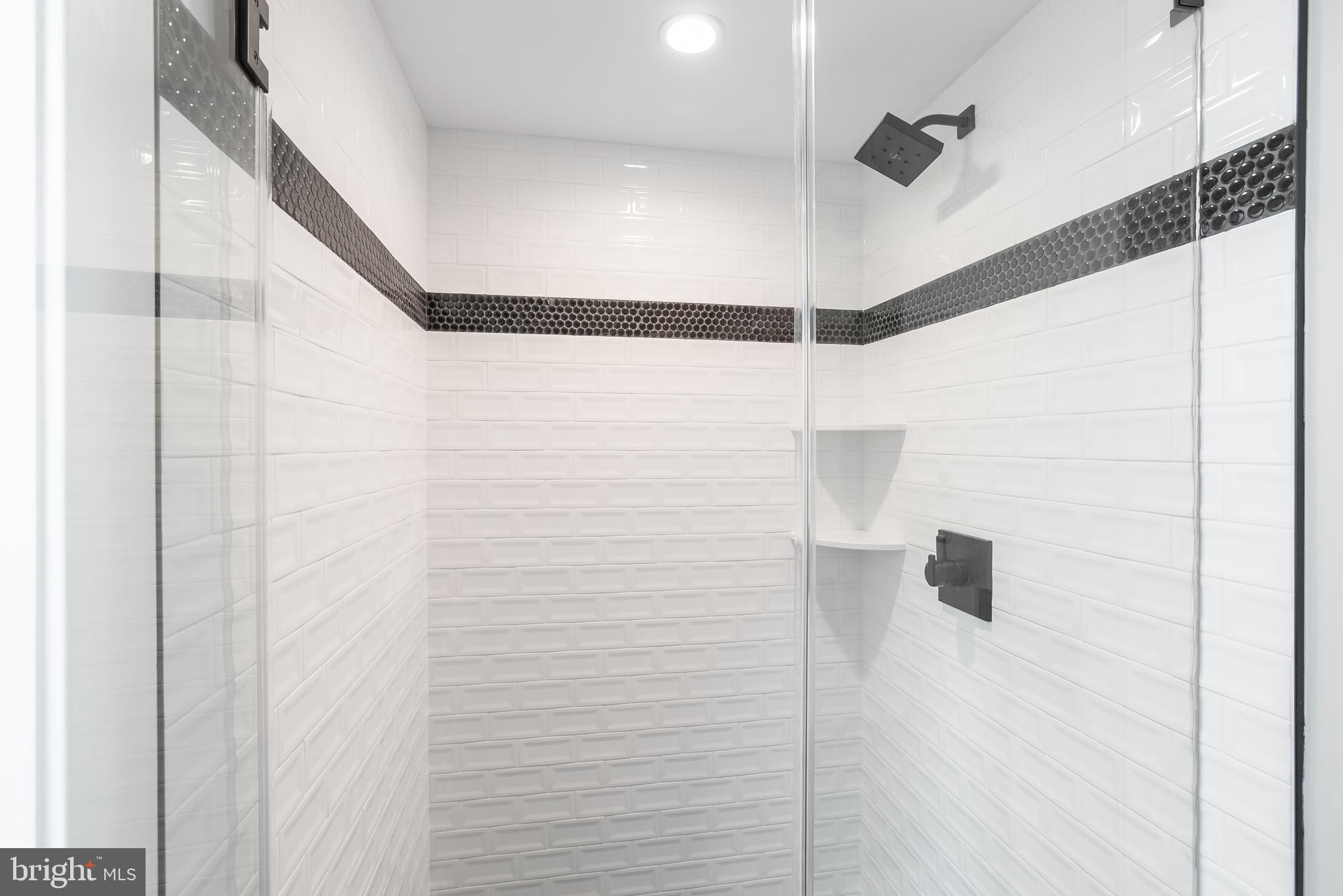 1707 Rittenhouse Square, Unit 3R Philadelphia, PA 19103 - Photo 9 of 13 a bathroom with a shower