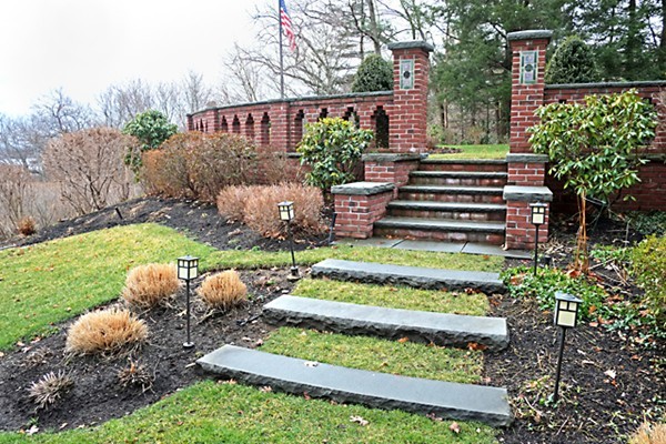 12 McCall Road Winchester, MA 01890 - Photo 3 of 24