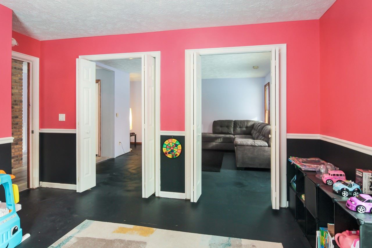 2377 West Trumbull Road Maple City, MI 49664 - Photo 12 of 24 1871220-11.JPG