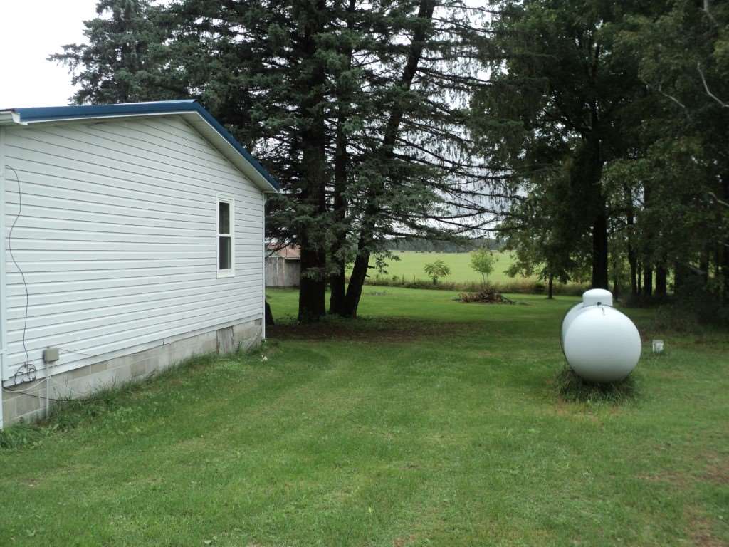 3500 West Cutler Road Six Lakes, MI 48886 - Photo 25 of 28 1852058-24.JPG