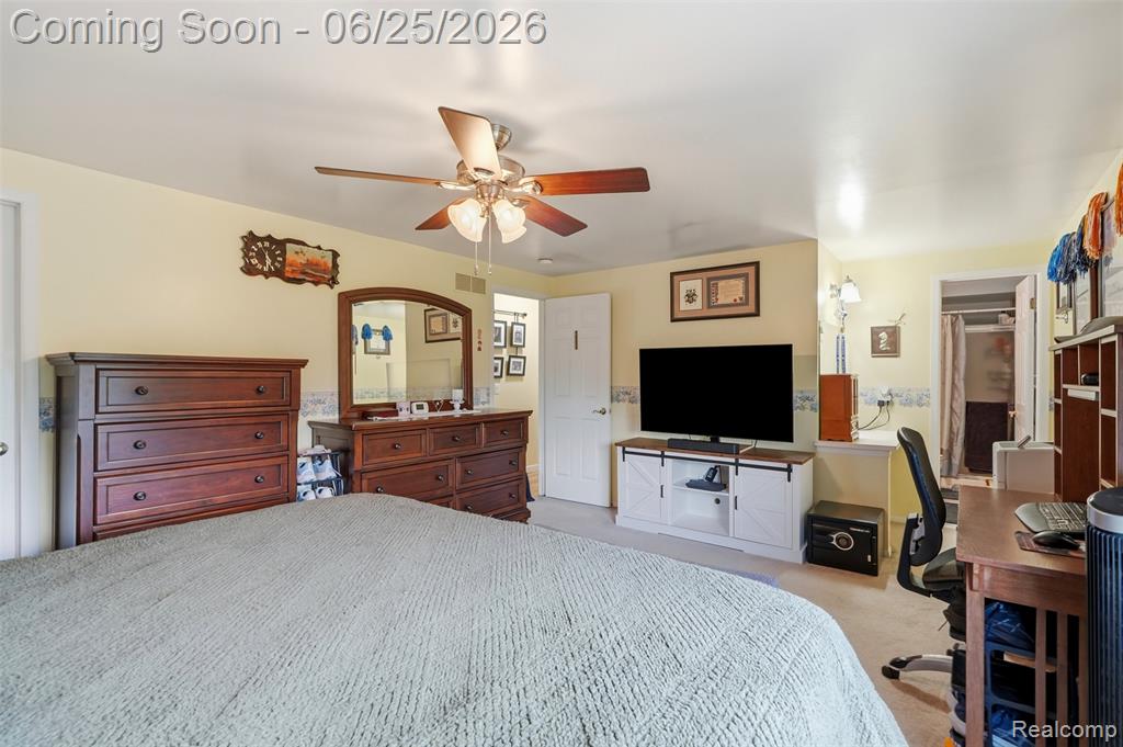 45658 Hanford Road Canton, MI 48187 - Photo 27 of 58